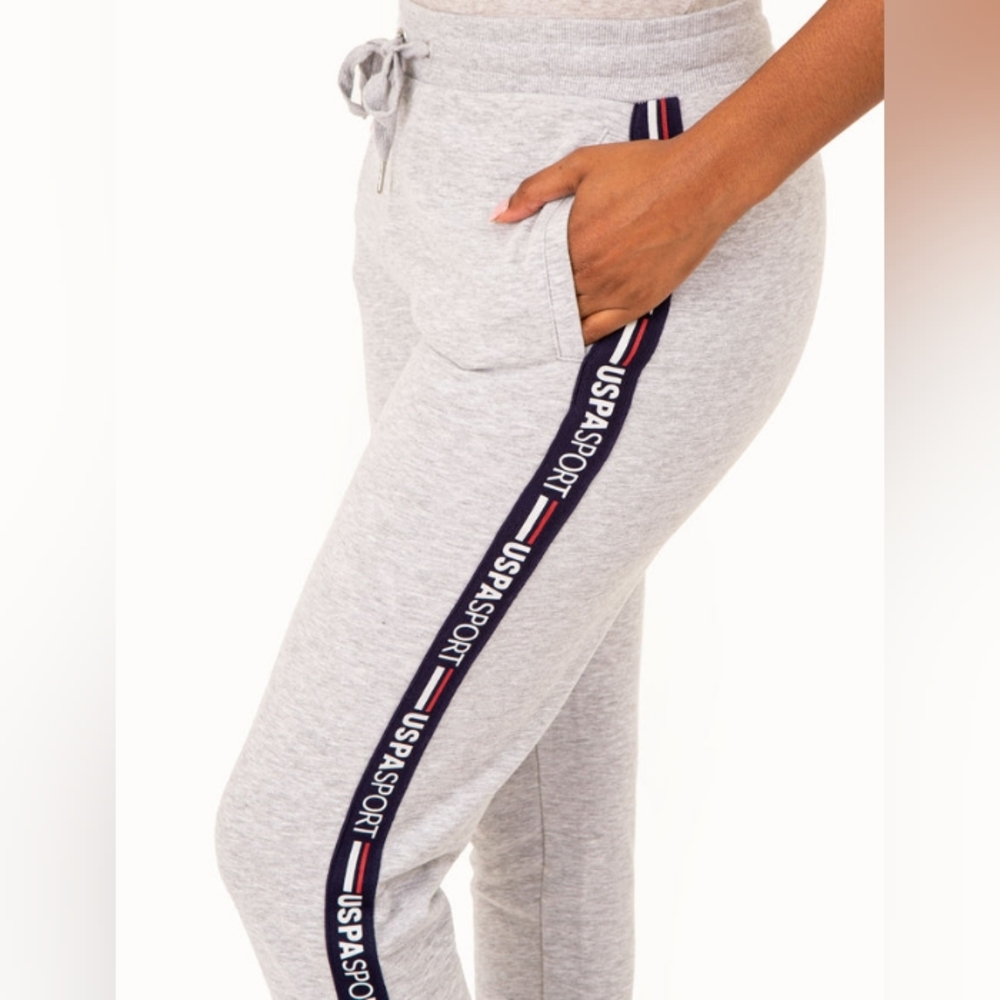 WOMENS DRAWSTRING USPA ARTWORK PANEL JOGGER LIGHT GREY LARGE NWT